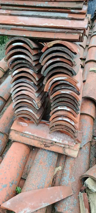 Tejas curvas de barro