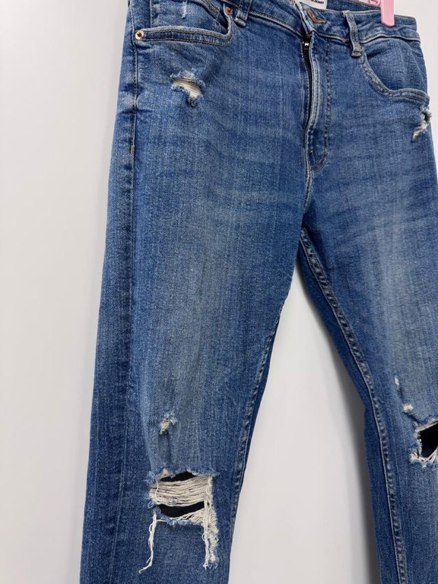 Pantalón vaquero Bershka azul desgastado
