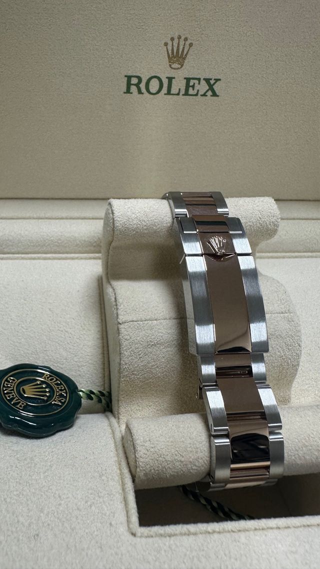 Rolex GMT Rootbeer 126711CHNR 2024