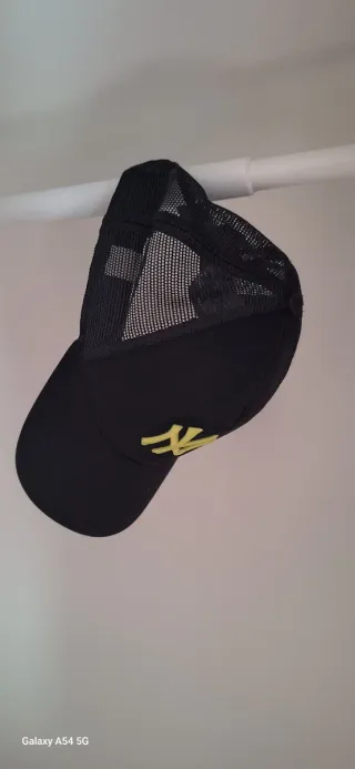 Cappellino New Era NY Nero Giallo