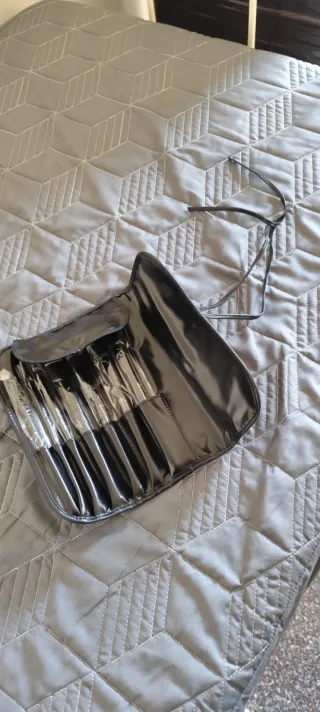 Estuche Pinceles Maquillaje Negro. 7 piezas