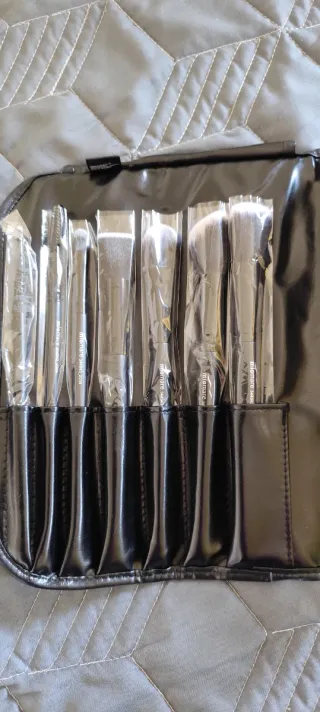 Estuche Pinceles Maquillaje Negro. 7 piezas