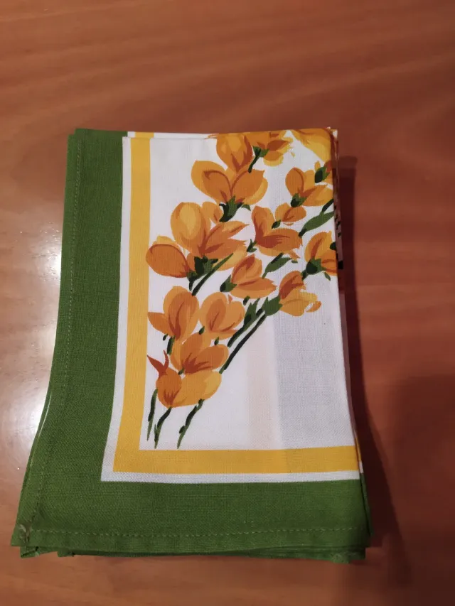 Set 8 tovaglioli fiori gialli