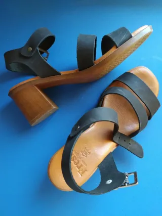 Sandalias Fresia Piel Tacón Bloque Negro