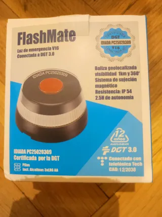 Baliza V16 Geolocalizable DCT 3.0 y chaleco