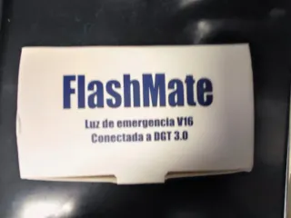 Baliza V16 Geolocalizable DCT 3.0 y chaleco