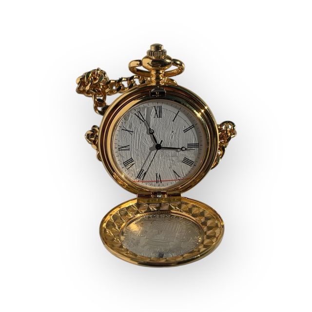Orologio da tasca dorato con moneta in argento