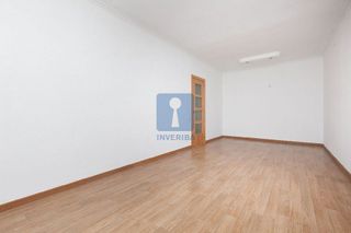 Piso en venta en Abrera