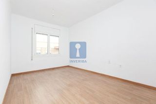 Piso en venta en Abrera