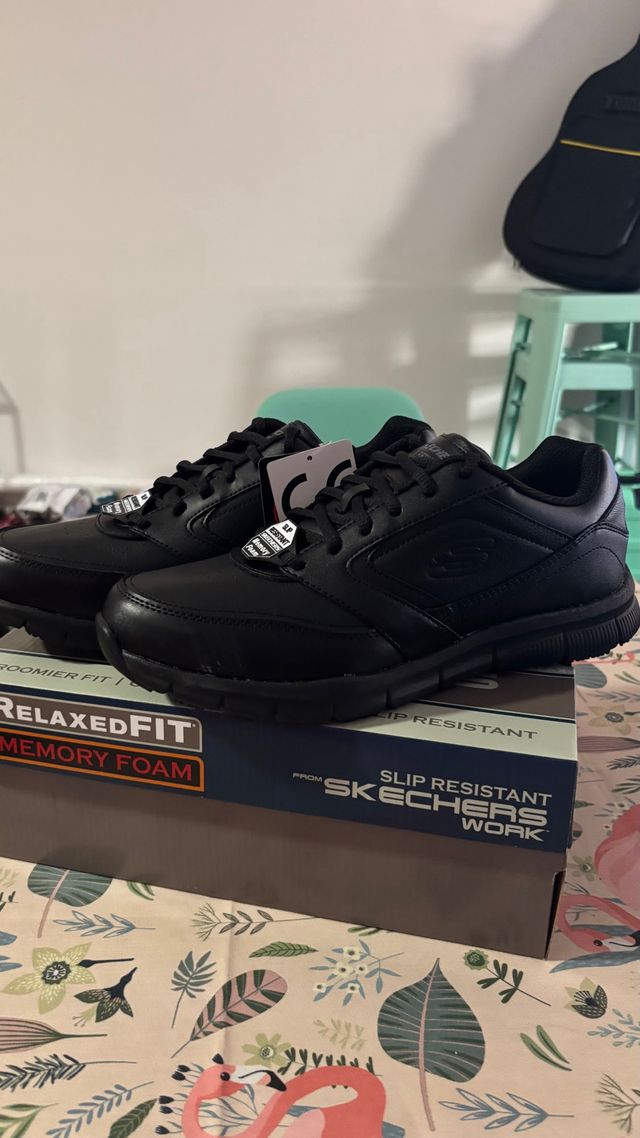 Zapatillas Skechers Nampa Antideslizantes T44