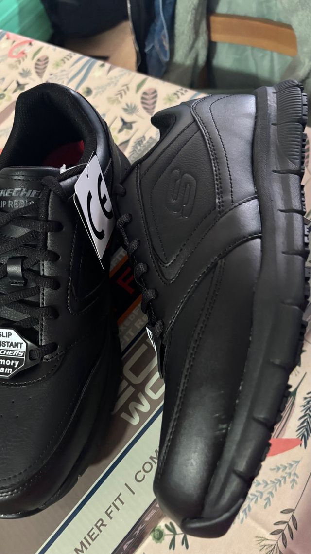 Zapatillas Skechers Nampa Antideslizantes T44