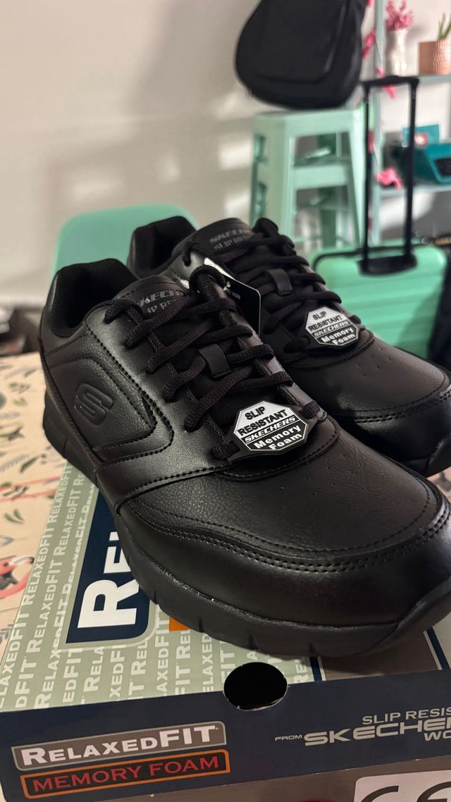 Zapatillas Skechers Nampa Antideslizantes T44