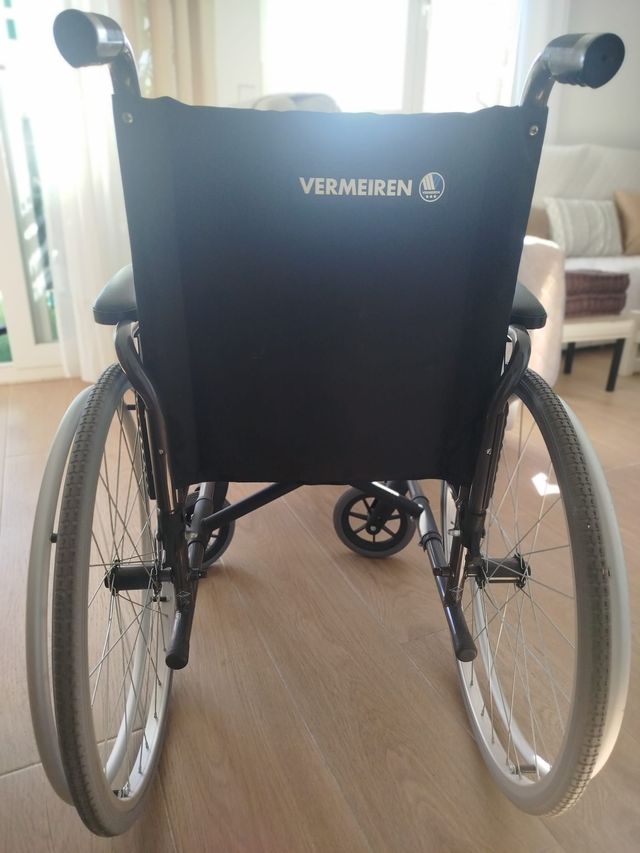 Silla de ruedas plegable