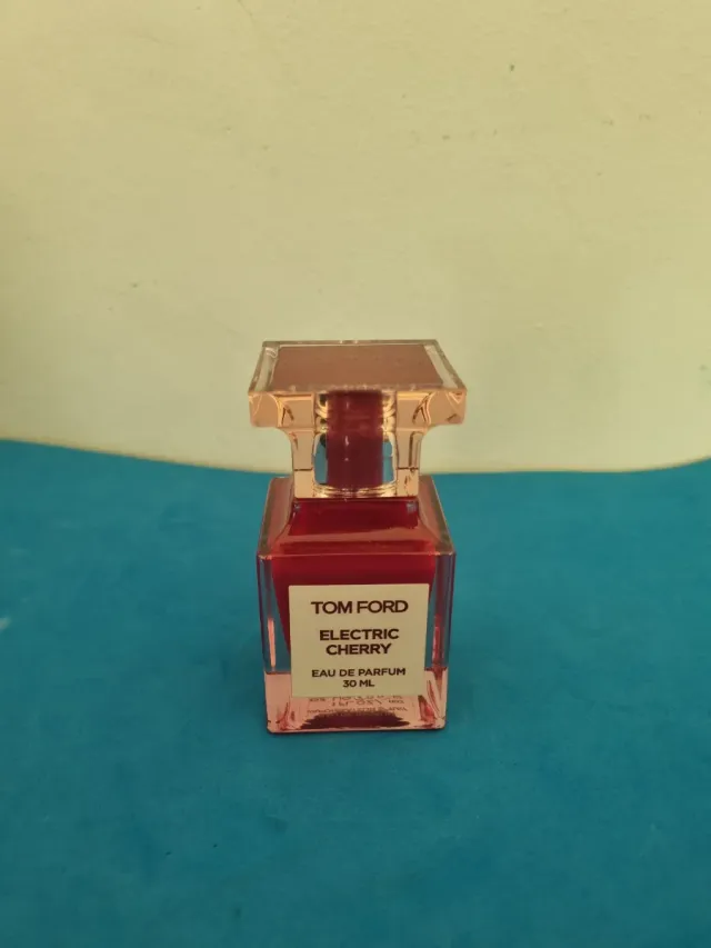 Perfume Tom Ford Electric Cherry 30 ml