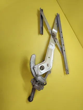 ELEVALUNAS DELANTERO IZQUIERDO NISSAN PATROL