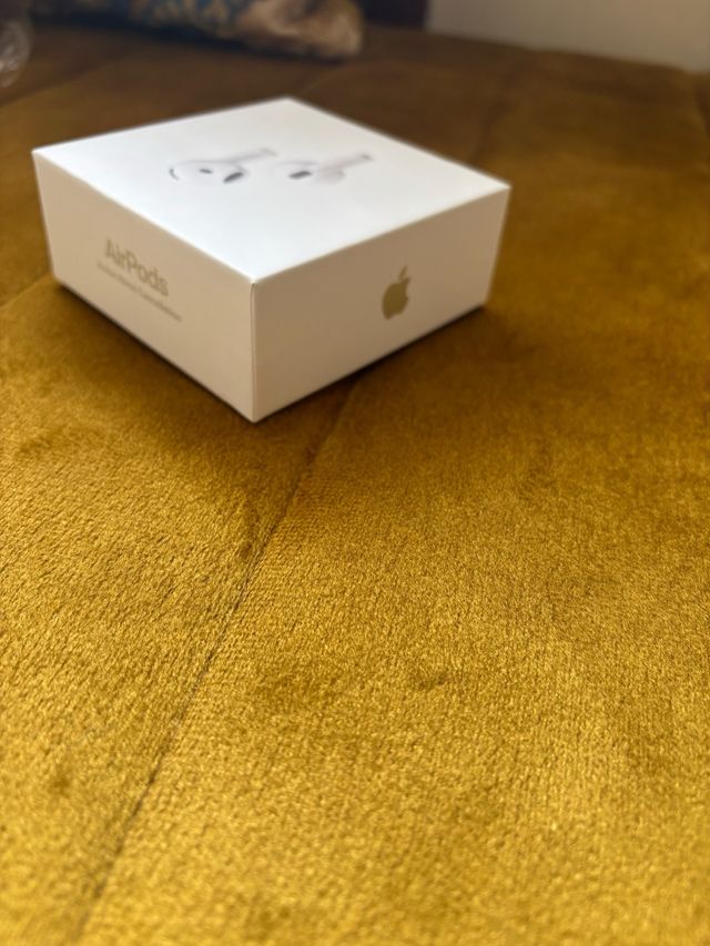 Apple AirPods 4 Blancos