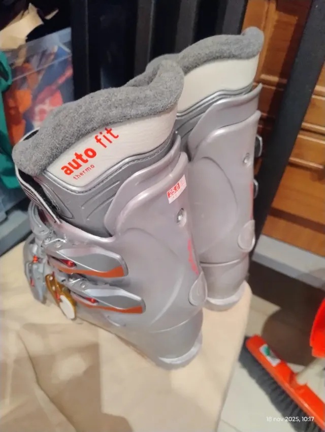 Esquís Weezze y Botas Salomon Talla 25