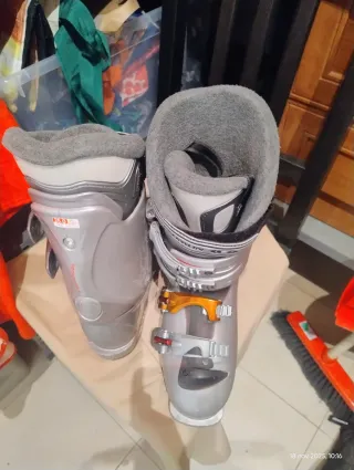Esquís Weezze y Botas Salomon Talla 25