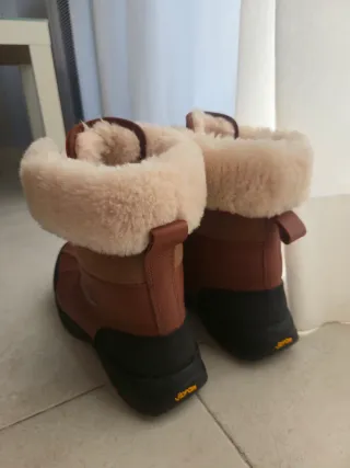 Botas UGG Marrones suela vibram