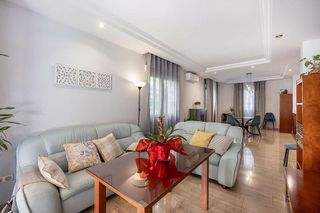 Chalet en venta en Pajaritos - Plaza de Toros en Granada