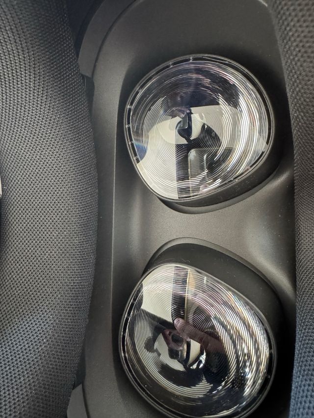 Meta Quest 3S 256 GB VR Headset+ M3 Pro Head Strap