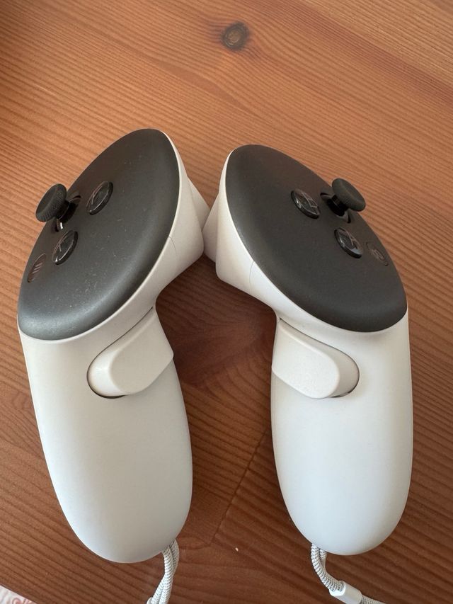 Meta Quest 3S 256 GB VR Headset+ M3 Pro Head Strap