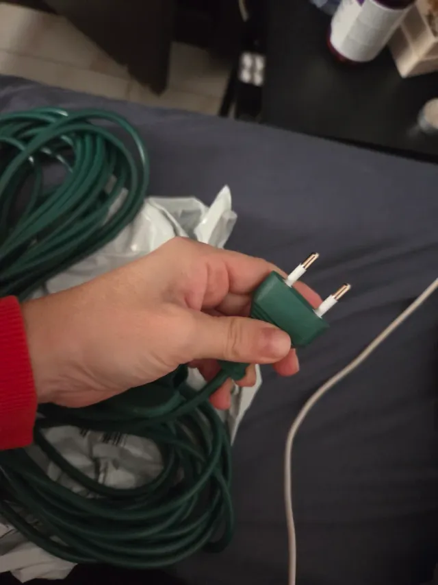 Cable electrico verde con enchufe europeo, 10 mts