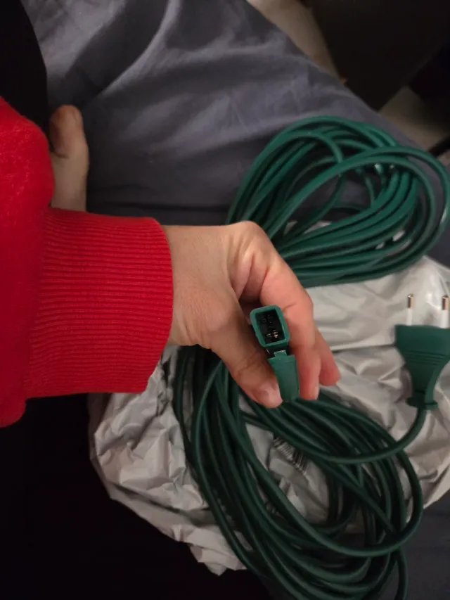 Cable electrico verde con enchufe europeo, 10 mts