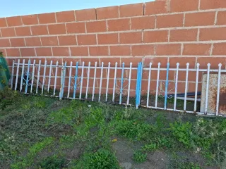 Reja de Hierro con Corazones.  Precio Negociable.