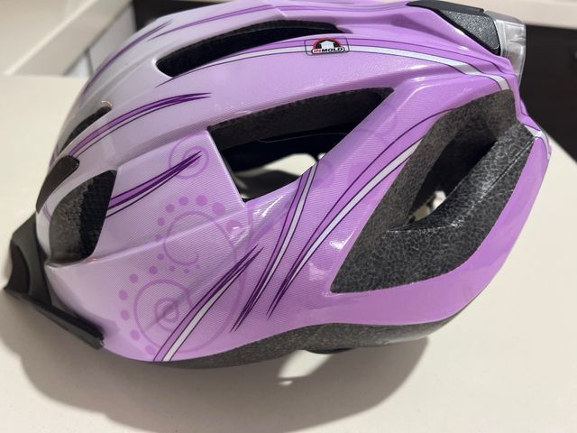 Casco bici viola e argento