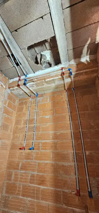 Fontanero en Jaén. Fontanería y albañilería.