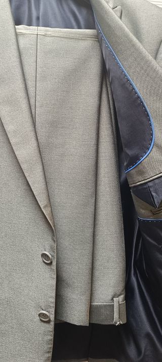 Traje FORECAST gris y azul