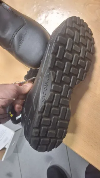 Zapatos de seguridad Cofra negros