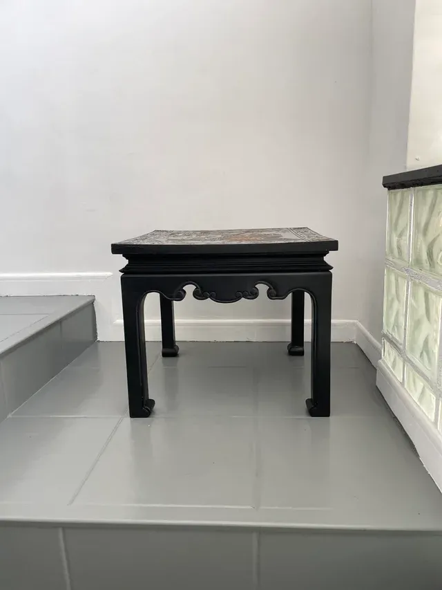 Tavolo da caffè vintage cinese in legno nero