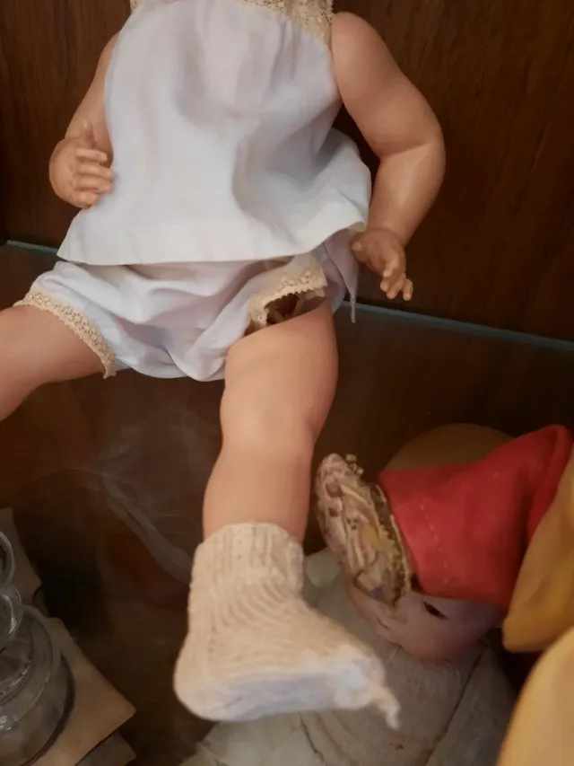 Muñeca antigua articulada