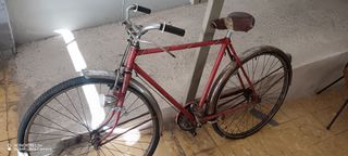 Bicicleta Clásica Vintage Roja