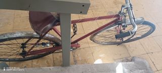 Bicicleta Clásica Vintage Roja