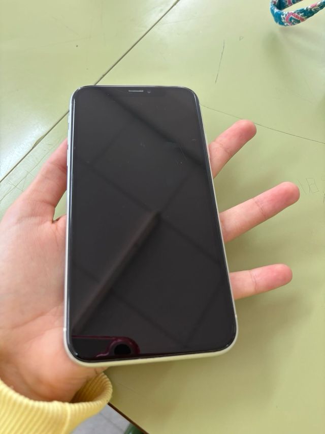 iPhone XR Apple