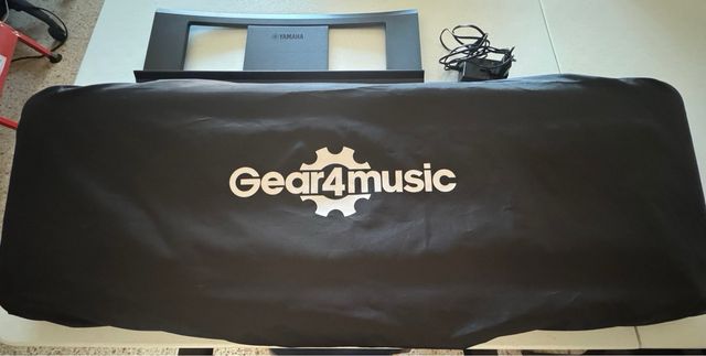 Teclado Digital Yamaha YPT-260