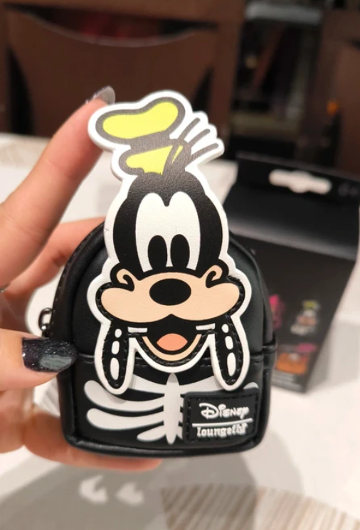 Mini mochila Loungefly Disney Goofy y Daisy