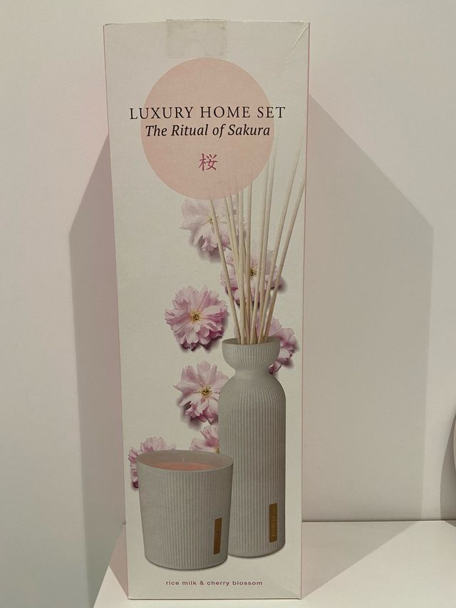 Set Rituals Sakura Vela y Ambientador