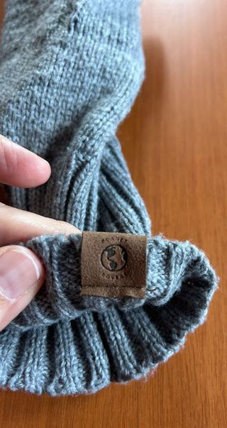 Manoplas de lana grises
