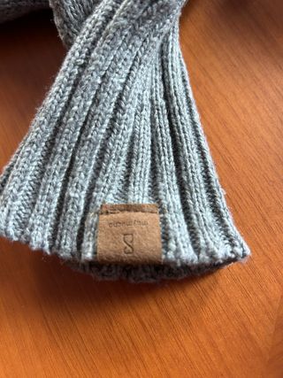 Manoplas de lana grises