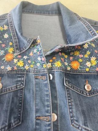 Chaqueta vaquera mujer floral