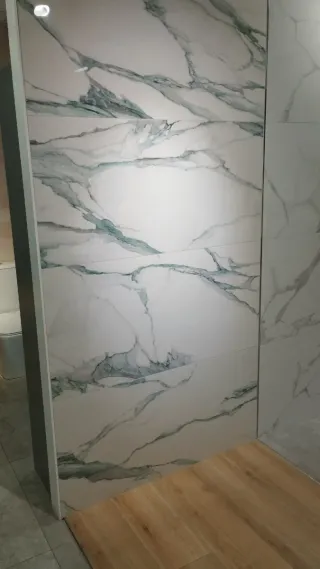 Azulejos de suelo color crema