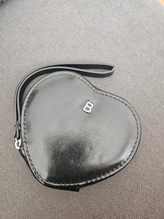 Monedero Corazón Negro