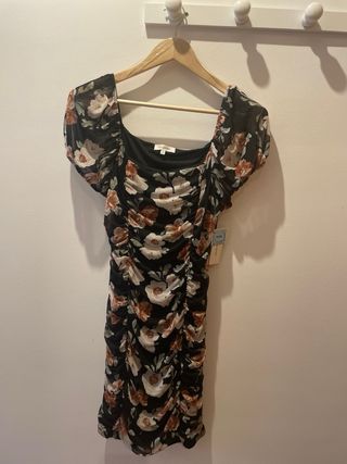 Vestido corto estampado floral