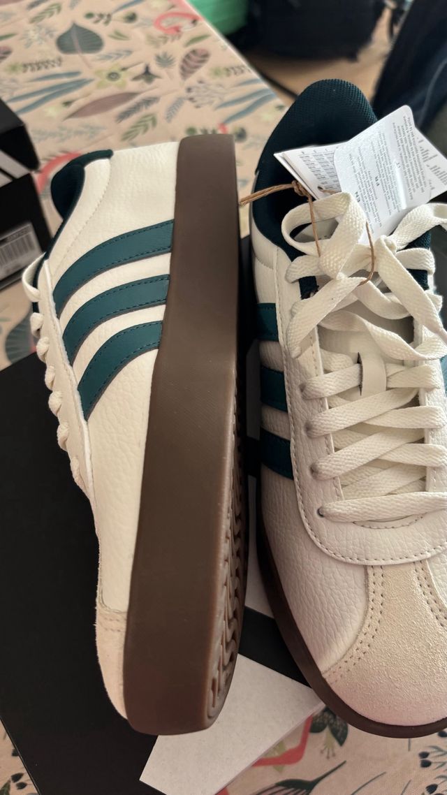 Zapatillas Adidas VL Court 3.0 Talla 40 Nuevas