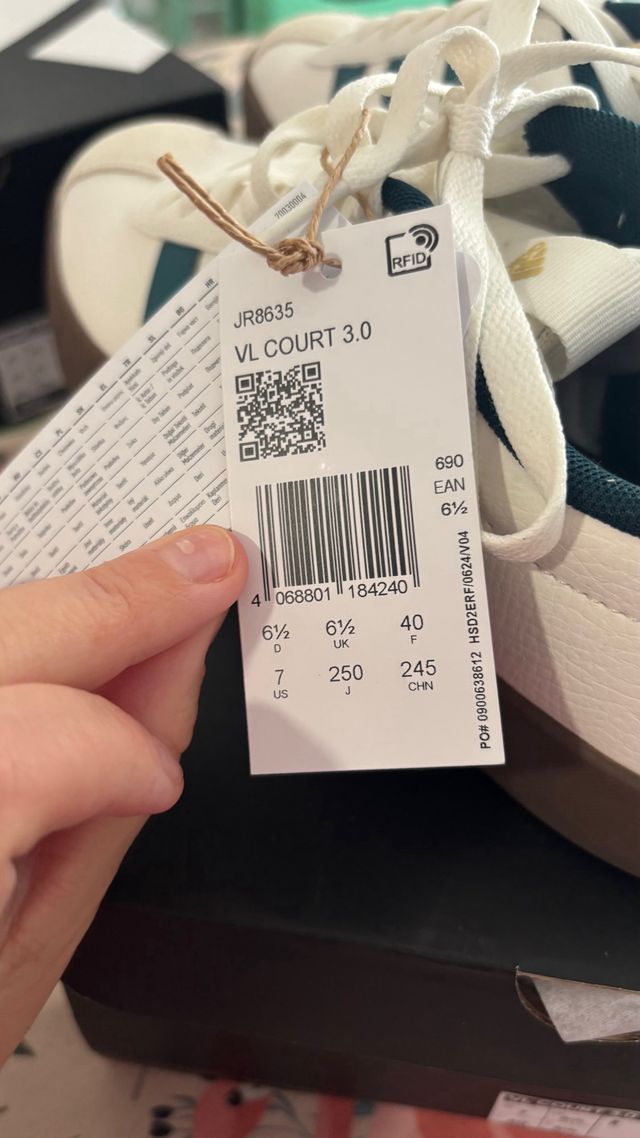 Zapatillas Adidas VL Court 3.0 Talla 40 Nuevas