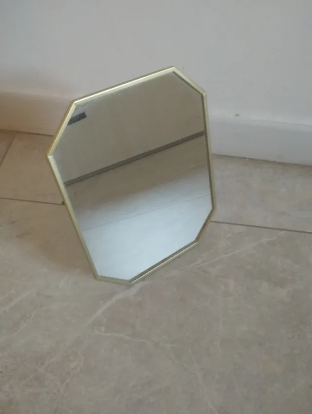 Espejo octogonal dorado